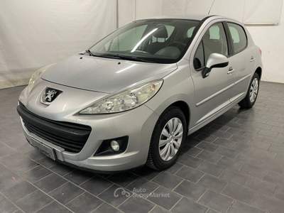 Peugeot 207 Plus 1.4 HDi 70CV 5 porte Grigio usata Fossano