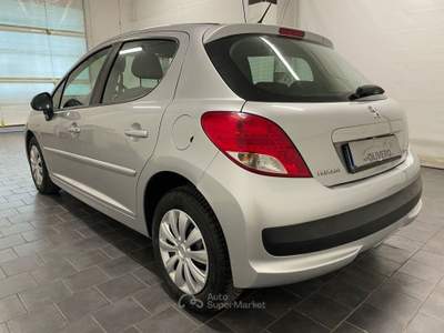Peugeot 207 Plus 1.4 HDi 70CV 5 porte Grigio usata Fossano