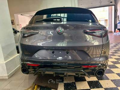 Alfa Romeo Stelvio 2.2  210 CV AT8 Q4 Veloce Tetto Aprib- C21 Grigio usata Melegnano