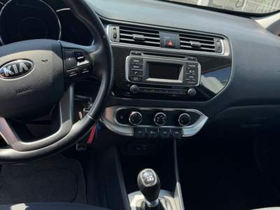 Kia Rio OTTIMO STATO Grigio usata Parabita
