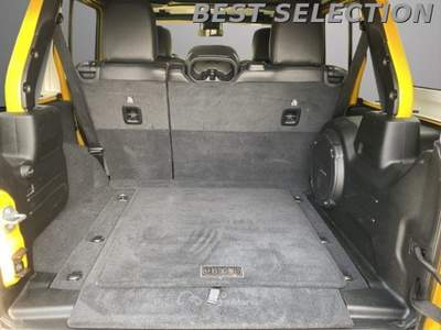 Jeep Wrangler 2.0 Turbo Benzina *Rubicon *Unlimited Giallo usata Biassono