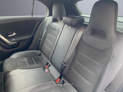 Mercedes-Benz Classe A D Premium *Night edition *Neopatentati *Cerchi da 19 Amg Bianco usata Biassono