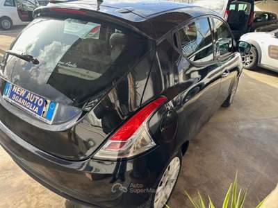 Lancia Ypsilon 5p.S&S Gold Imp.Gpl nuovo Nero usata Qualiano