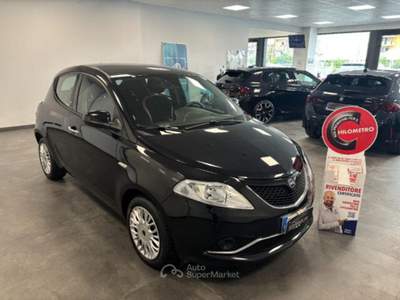 Lancia Ypsilon Multijet 95 CV Gold Nero usata Qualiano