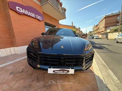 Porsche Cayenne Coupe' Hybrid 22" DISPLAY PASSEG tetto IVA Blu/Azzurro usata Roma