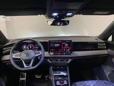 Volkswagen Tiguan 2.0 tdi R-Line 150cv dsg PREZZO REALE Argento usata Monza
