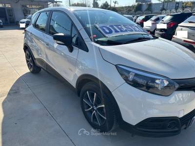 Renault Captur Start&Stop Wave Beige usata Qualiano