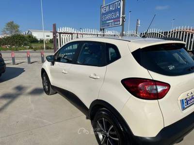 Renault Captur Start&Stop Wave Beige usata Qualiano
