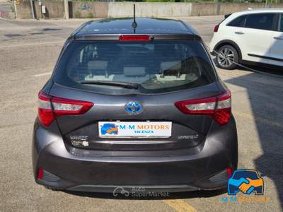Toyota Yaris Yaris 5p 1.5h Style Grigio usata vicenza