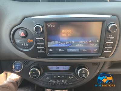 Toyota Yaris Yaris 5p 1.5h Style Grigio usata vicenza