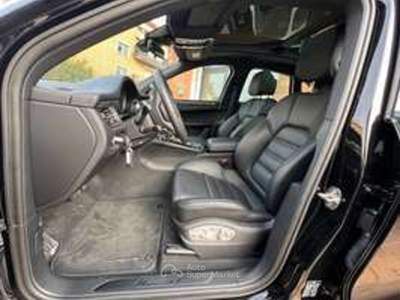 Porsche Macan 2.0 T 265cv pdk Nero usata Roma