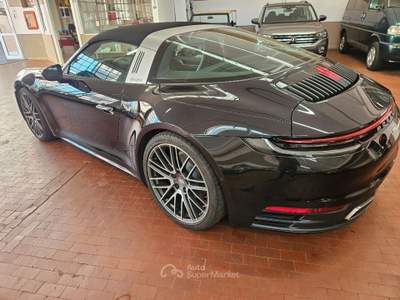 Porsche 911 Targa 4 IVA ESPOSTA MOD. 2022 Nero usata MILANO