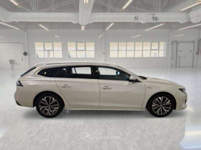 Peugeot 508 508 II SW 1.6 hybrid phev Allure 225cv e-eat8 - GF Bianco usata Basiliano