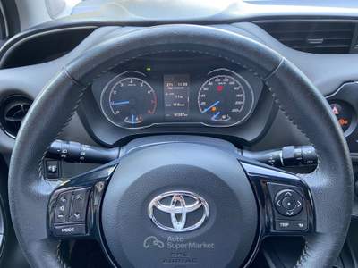 Toyota Yaris Toyota Yaris 1.0 VVT-i Active #11062 Bianco usata Torino