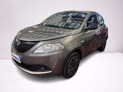 Lancia Ypsilon 1.0 FireFly 5 porte S&S Hybrid Oro Grigio usata Cagliari
