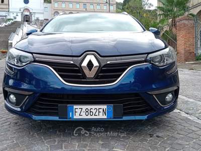 Renault Mégane Renault Megane IV Sporter 1.5 dci 110cv Blu/Azzurro usata Taurano