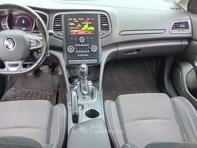 Renault Mégane Renault Megane IV Sporter 1.5 dci 110cv Blu/Azzurro usata Taurano