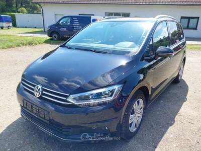 Volkswagen Touran 1.6 TDI 115 CV SCR Comfortline 7 POSTI Nero usata Oderzo
