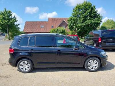 Volkswagen Touran 1.6 TDI 115 CV SCR Comfortline 7 POSTI Nero usata Oderzo