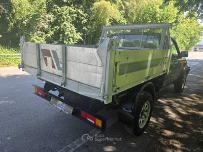 Nissan Navara King Cab con Cassone ribaltabile Verde usata Castiglione Torinese