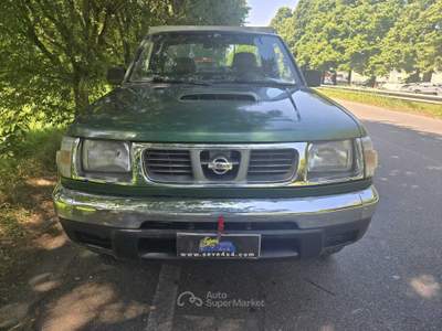 Nissan Navara King Cab con Cassone ribaltabile Verde usata Castiglione Torinese