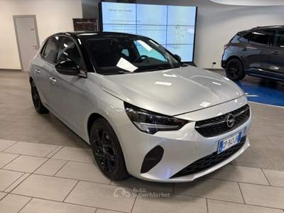 Opel Corsa 1.2 benzina 75cv. 5 porte Design & Tech ,Km 59.000 Argento usata Alba