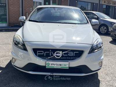Volvo V40 VOLVO V40 D2 R-design Kinetic Bianco usata Foligno