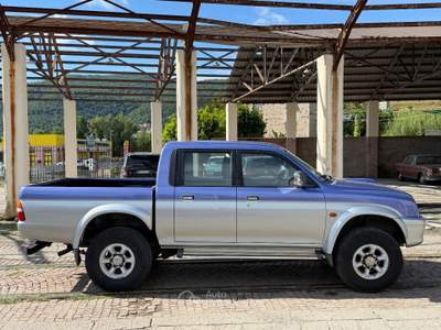 Mitsubishi L200 2.5 TDI 4WD Double Cab Pup. GLS Air Argento usata Arcola