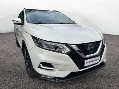 Nissan Qashqai II 2017 1.6 dCi 130cv N-Connecta 4WD Bianco usata Empoli