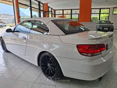 BMW Serie 3 320i BMW 320 Serie 3 E93 Cabrio 320i Cabrio Futura 170cv Bianco usata Cividate Camuno