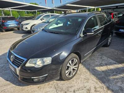 Volkswagen Passat 1.9 TDI/105CV DPF Var. Comf. Nero usata Rossano Veneto