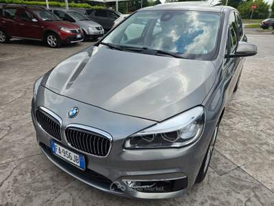 BMW Serie 2 Active Tourer 220d d xDrive Active Tourer Luxury aut. Grigio usata Rossano Veneto