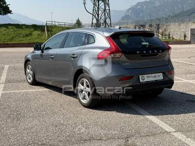 Volvo V40 VOLVO V40 D3 Momentum Grigio usata Trento