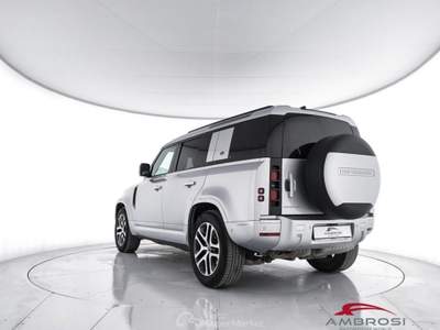 Land Rover Defender 110 3.0d i6 mhev SE awd 250cv auto Grigio usata Corciano