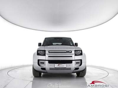 Land Rover Defender 110 3.0d i6 mhev SE awd 250cv auto Grigio usata Corciano