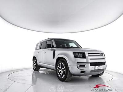 Land Rover Defender 110 3.0d i6 mhev SE awd 250cv auto Grigio usata Corciano