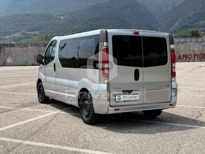 Opel Vivaro OPEL Vivaro 27 2.0 CDTI 120CV PC-TN Combi 9 posti Grigio usata Trento