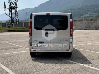 Opel Vivaro OPEL Vivaro 27 2.0 CDTI 120CV PC-TN Combi 9 posti Grigio usata Trento