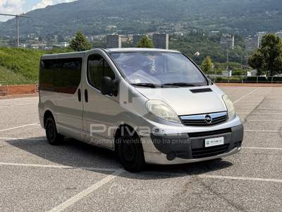 Opel Vivaro OPEL Vivaro 27 2.0 CDTI 120CV PC-TN Combi 9 posti Grigio usata Trento