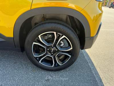 Jeep Avenger Summit prezzo senza nessun obbligo!!! Oro usata Fiumicino