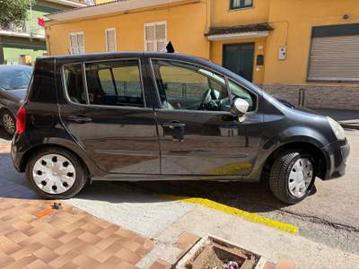 Renault Modus non fumatori Nero usata Pomigliano d'Arco