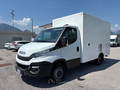 Iveco Daily 33S12 2.3 HPT PM Cabinato Bianco usata Gemona del Friuli