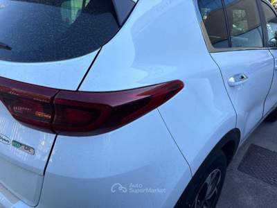 Kia Sportage 1.6 ECOGPL 2WD Business Class Bianco usata Asigliano Veneto