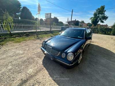 Mercedes-Benz Classe E CDI cat S.W. Elegance Grigio usata Asigliano Veneto