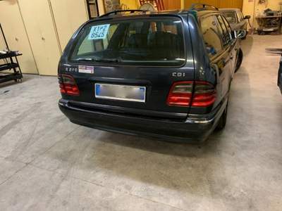 Mercedes-Benz Classe E CDI cat S.W. Elegance Grigio usata Asigliano Veneto