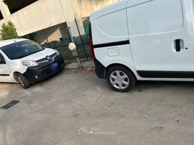 Renault Kangoo 1.5 dCi 75CV 5 porte Stop & Start Life N1 Grigio usata Asigliano Veneto