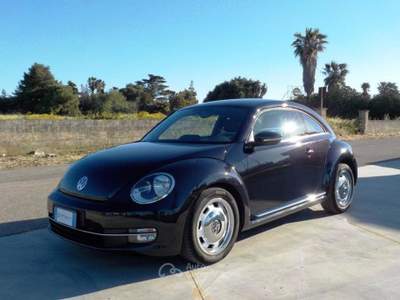 Volkswagen Maggiolino 1.6 TDI Design Nero usata Gallipoli