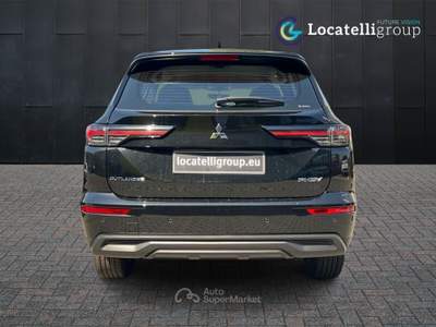 Mitsubishi Outlander  2.4l inform Nero usata Monza