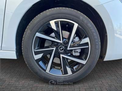 Opel Corsa  1.2 gs s&s 100cv Bianco usata Monza