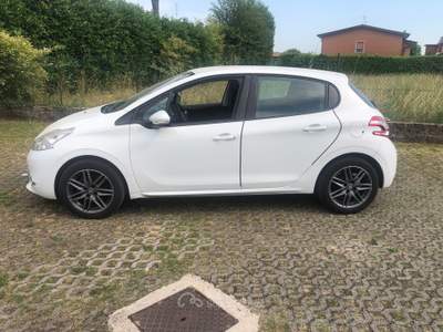 Peugeot 208 Auto neopatentati Bianco usata Manerba del Garda